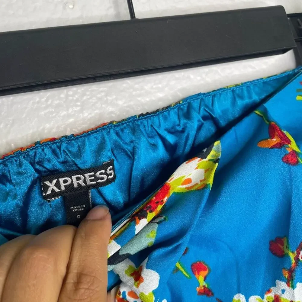 Express Womens Dress Size 0 Strapless Floral Blue Lined Mini Short Casual Wear - Picture 3 of 16